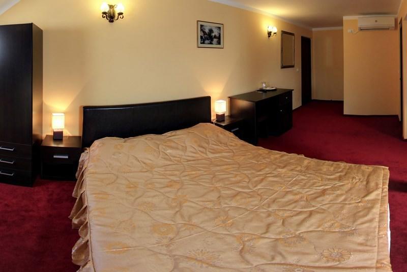 La Storia Guest House Piteşti Exteriör bild