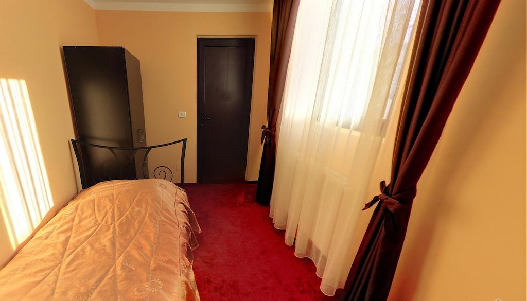 La Storia Guest House Piteşti Rum bild